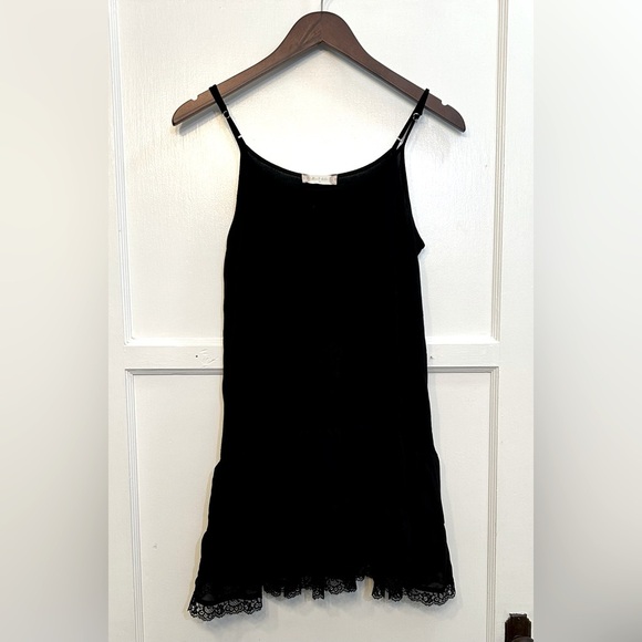 Altar'd State Tops - Altar’d State Black Slip Tank Lace Trim Medium